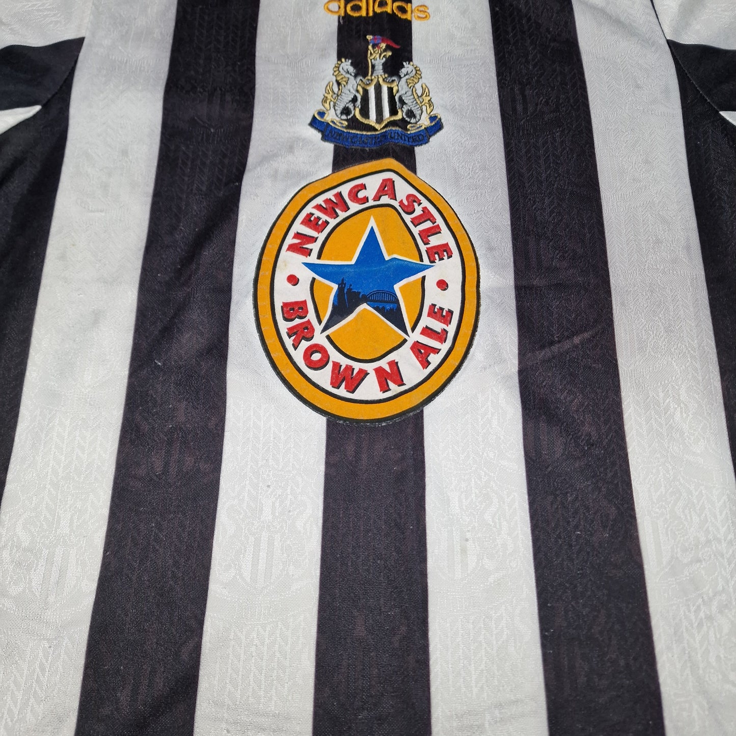 Newcastle United 1997/1999 Home Football Shirt (M Youth)