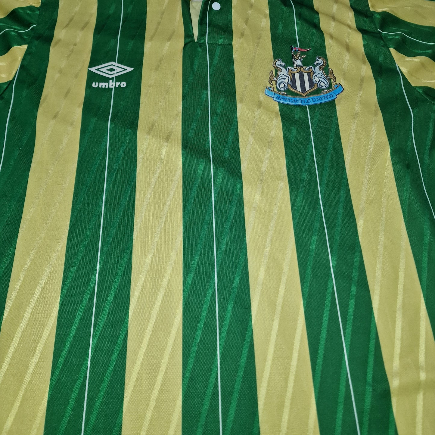 Newcastle United 1988/1990 Away Football Shirt (L)