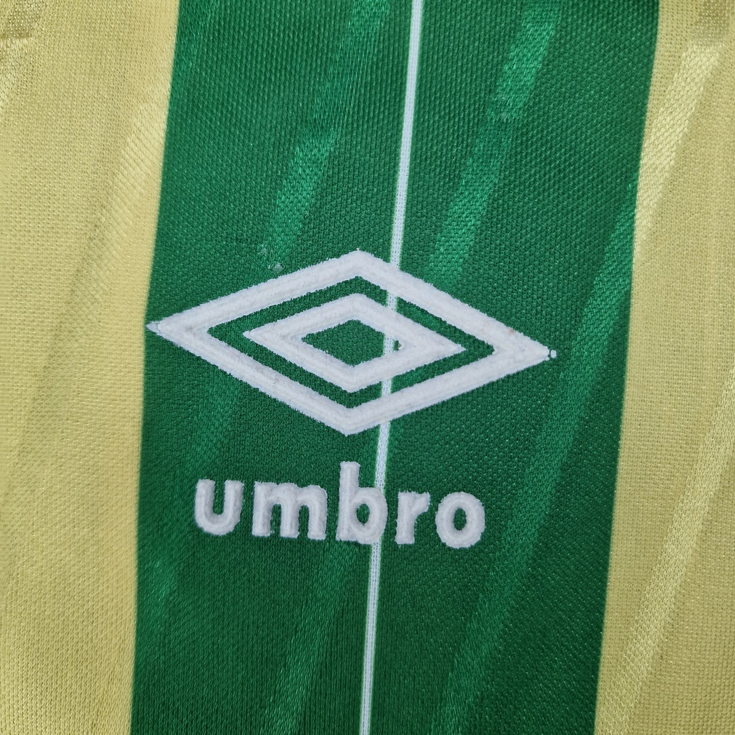 Newcastle United 1988/1990 Away Football Shirt (L)