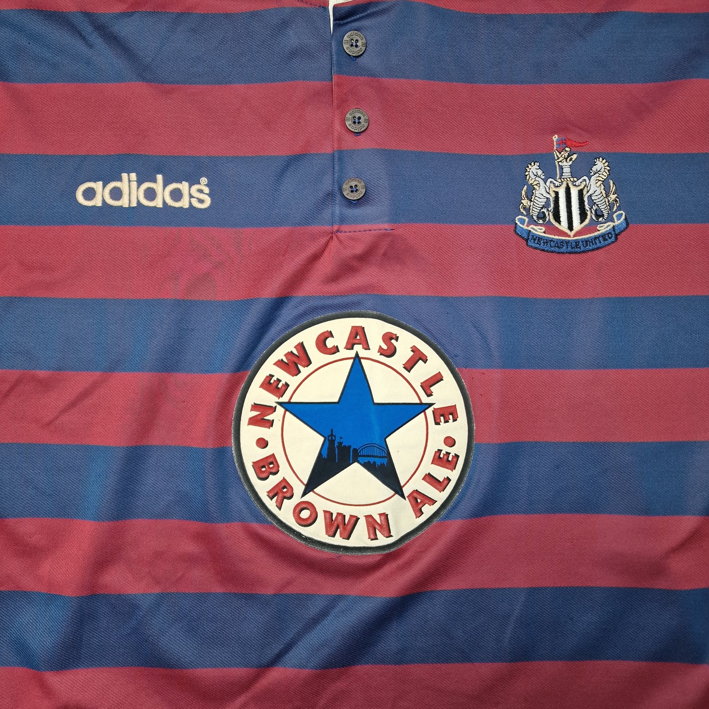 Newcastle United 1995/1996 Away Football Shirt (L)