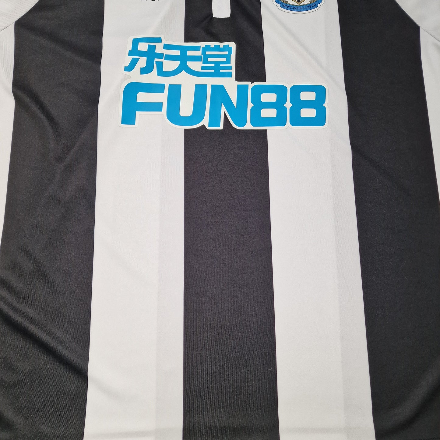 Newcastle United 2021/2022 BNWT Home Football Shirt (4XL)