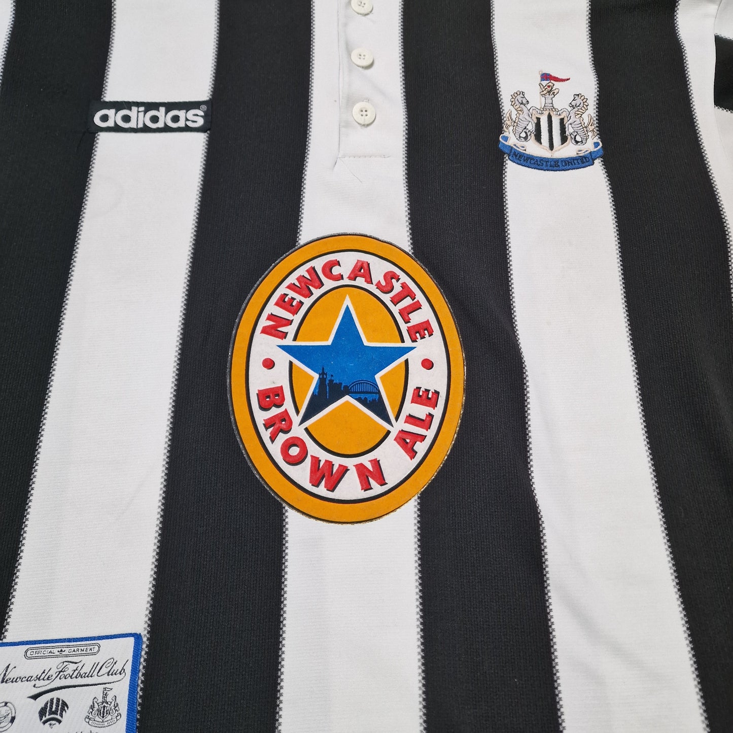 Newcastle United 1995/1997 Home Football Shirt (S)