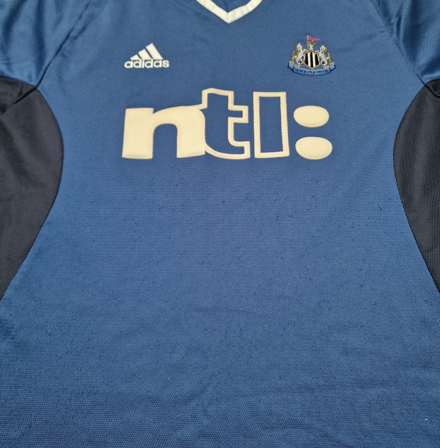 Newcastle United 2001/2002 Away Shirt (S) Dyer 8