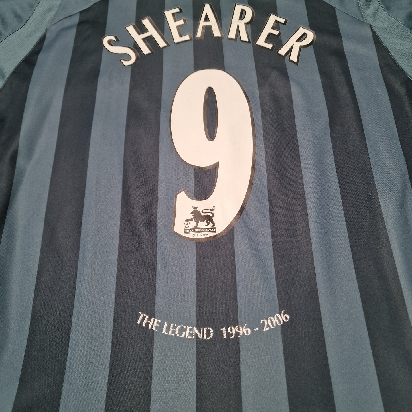 Newcastle United 2005/2006 Away Football Shirt (2XL) Shearer 9