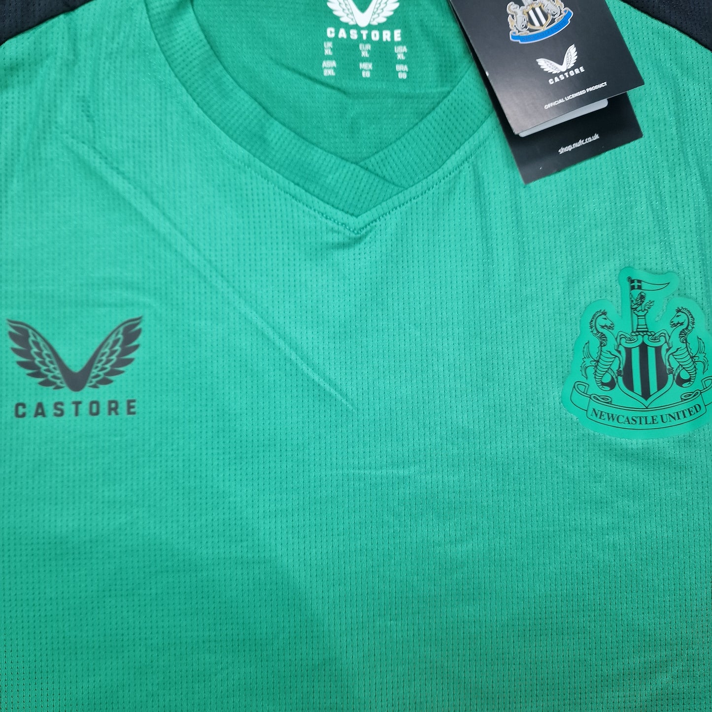 Newcastle United 2023/2024 BNWT Away Matchday T-Shirt (XL)