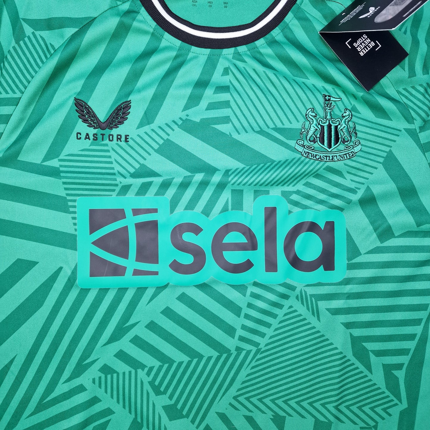 Newcastle United 2023/2024 BNWT Away Football Shirt (Multiple sizes)