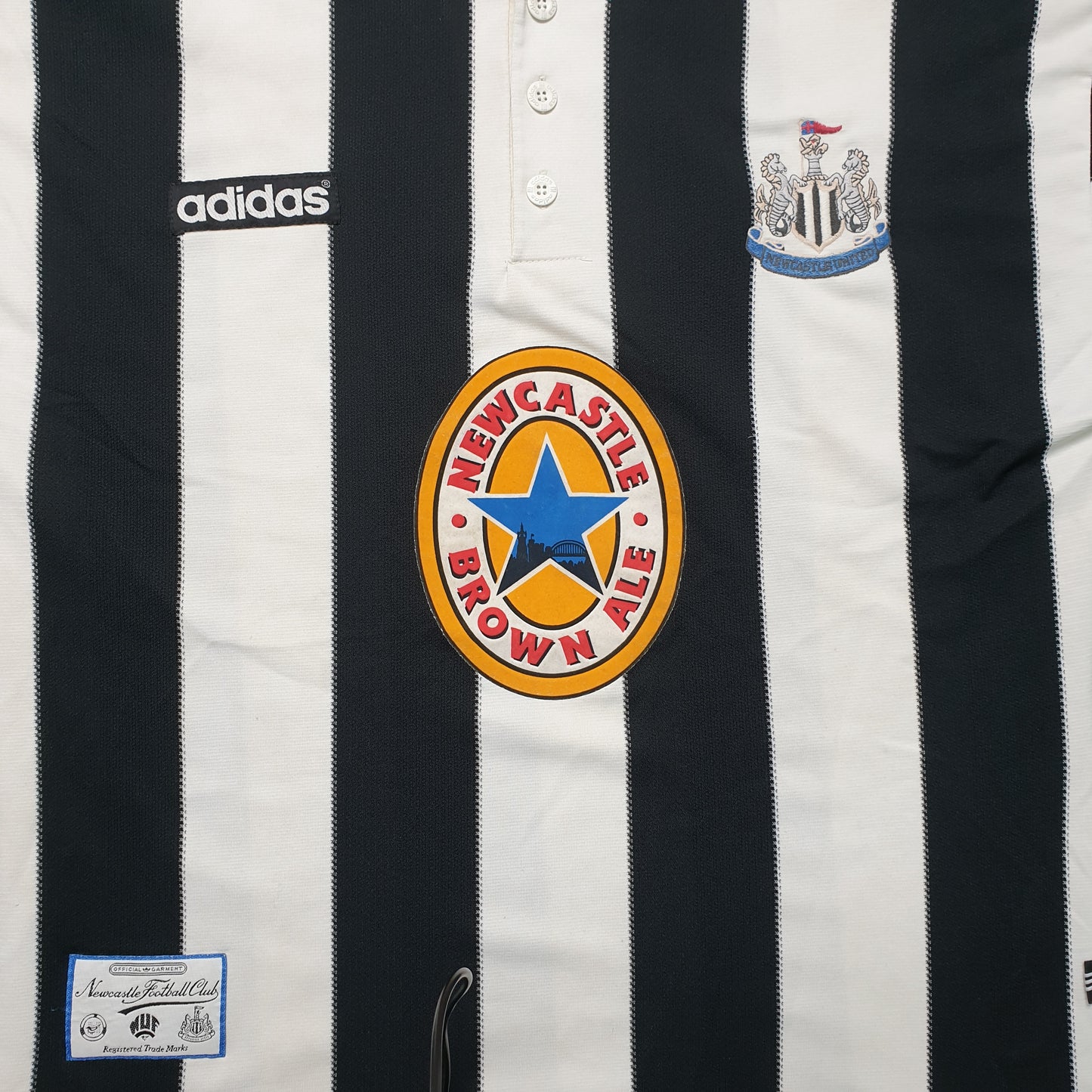 Newcastle United 1995/1997 Home Football Shirt (L)