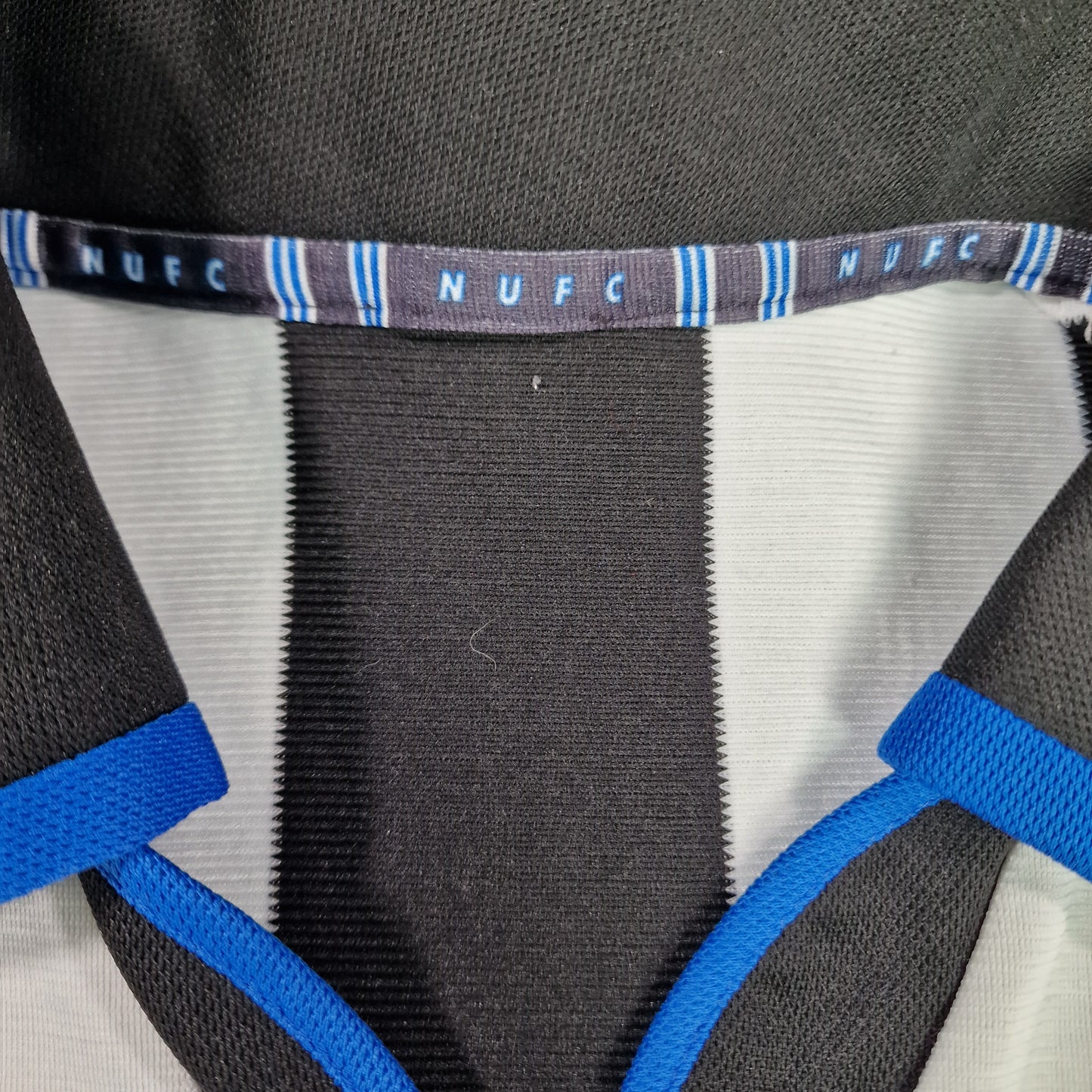 Newcastle United 1999/2000 Home Football Shirt (S)