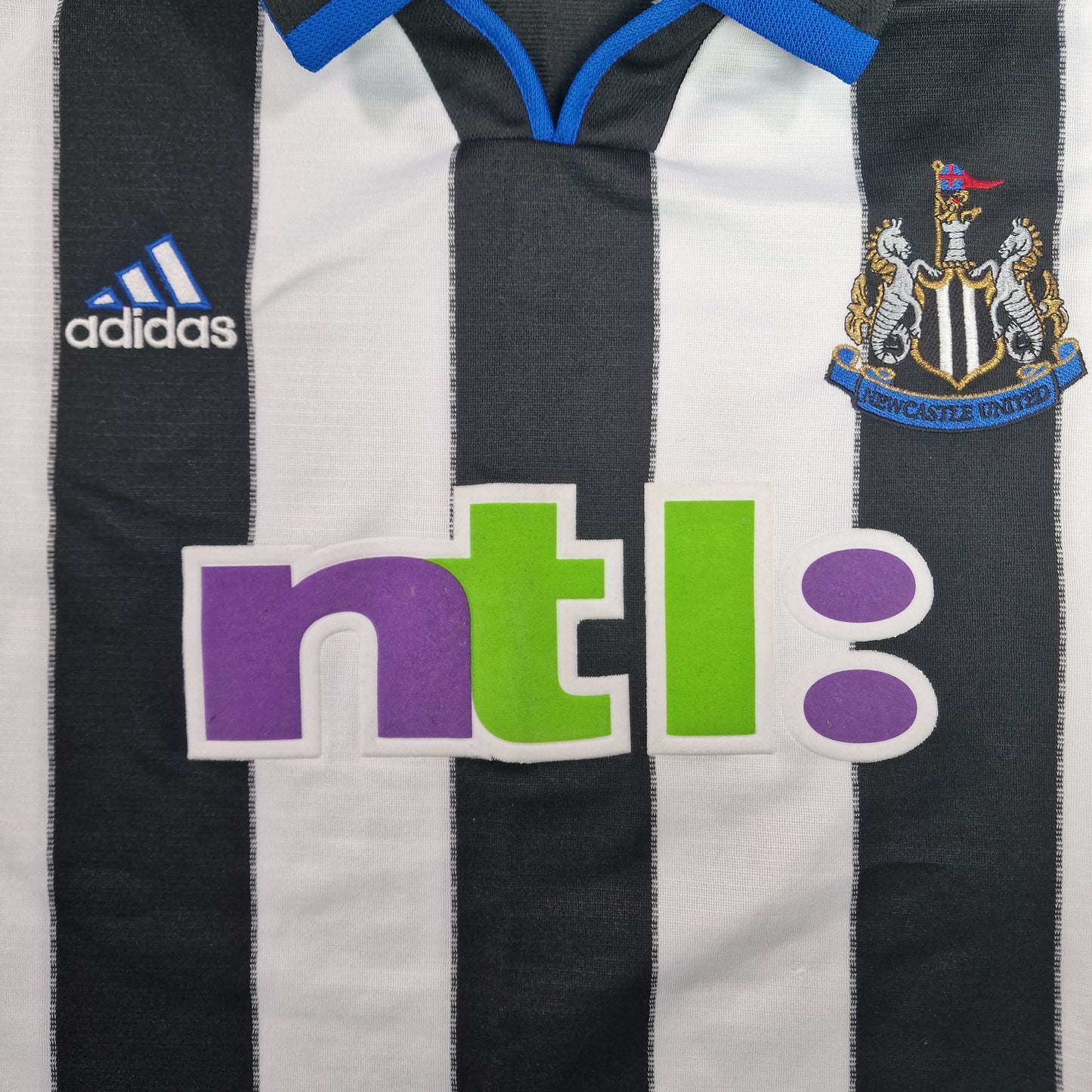 Newcastle United 2000/2001 Home Football Shirt (S)