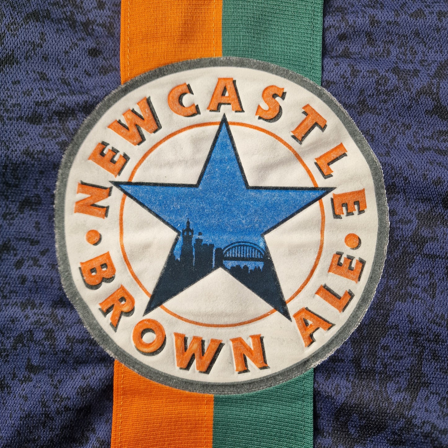 Newcastle United 1997/1998 Away Football Shirt (M)