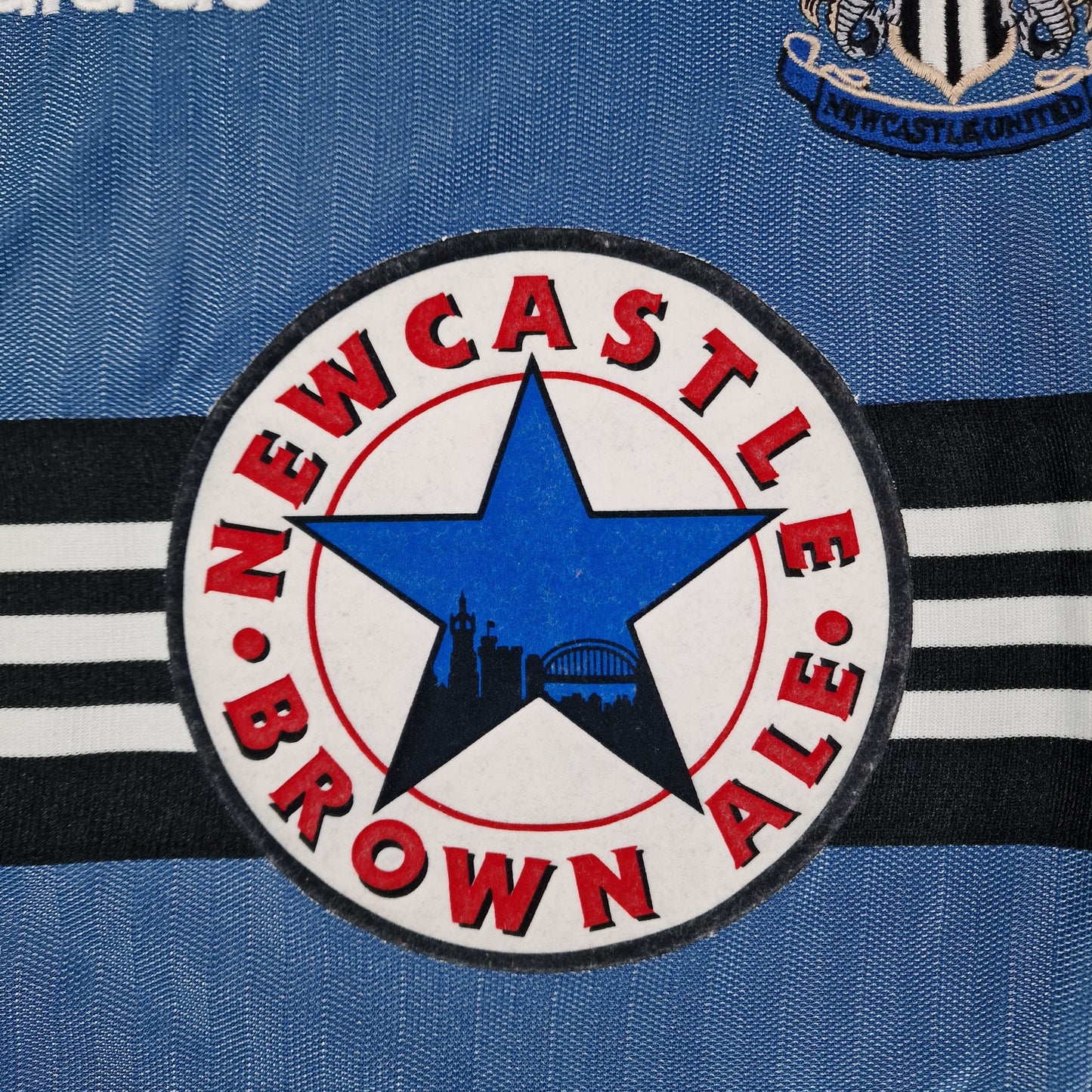 Newcastle United 1996/1997 Away Football Shirt (M)