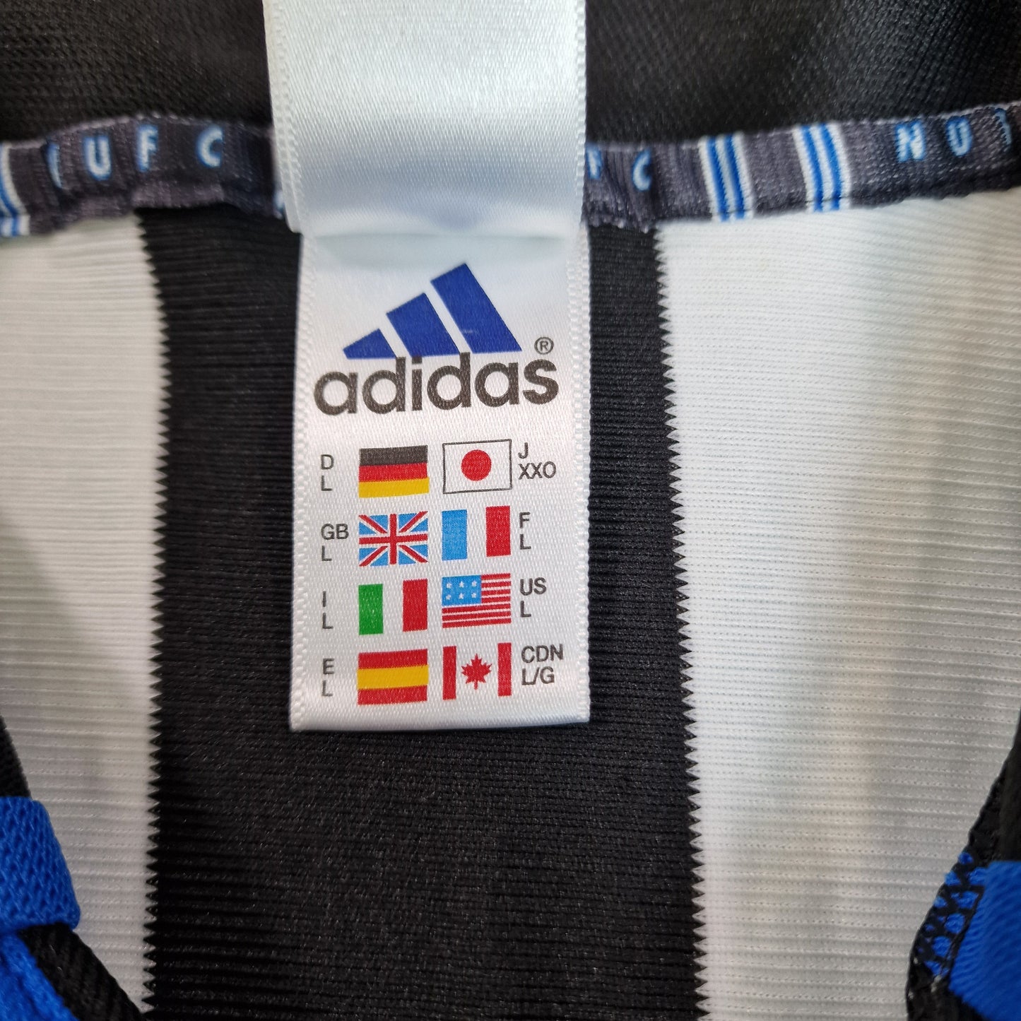 Newcastle United 1999/2000 Home Football Shirt (L)