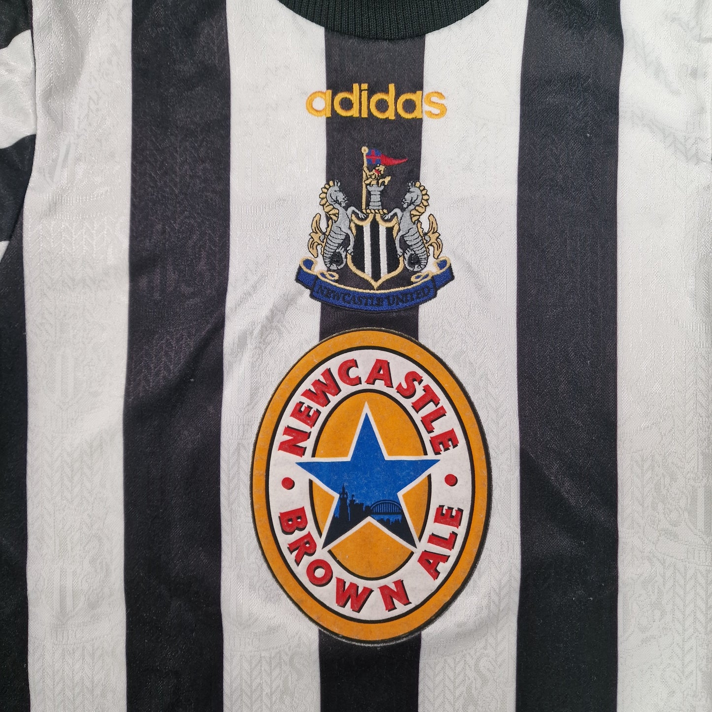 Newcastle United 1997/1999 Home Football Shirt (L Youth) 'Shearer 9'
