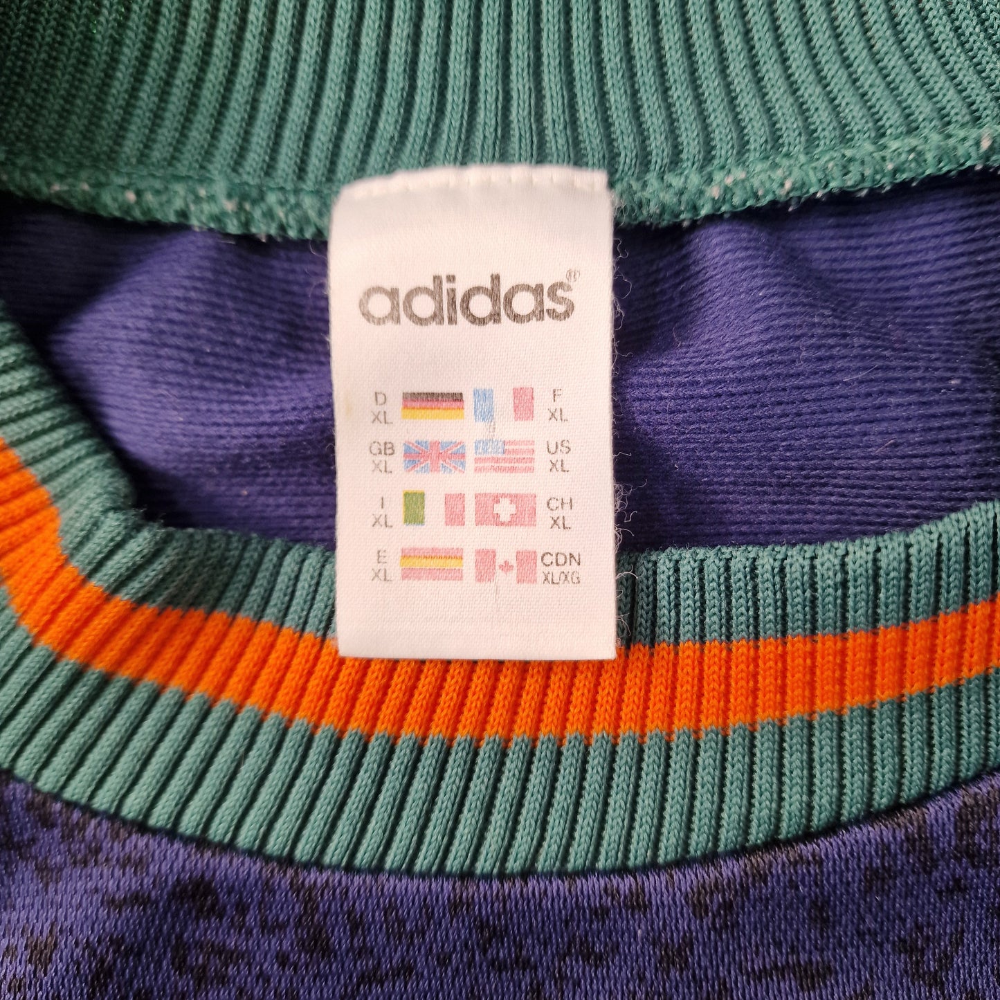 Newcastle United 1997/1998 Away Football Shirt (XL)