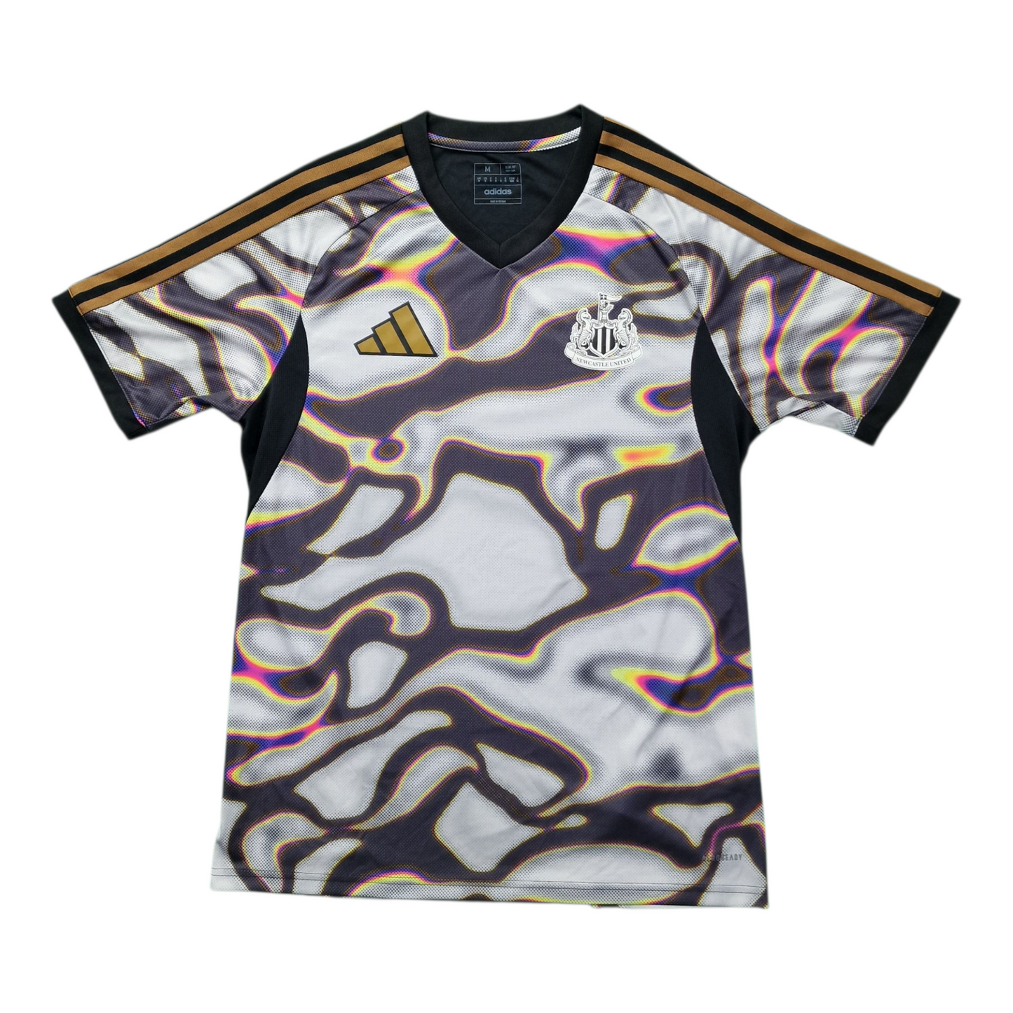 Newcastle United 2024/2025 'Love Unites' Pride 24 Shirt (M)