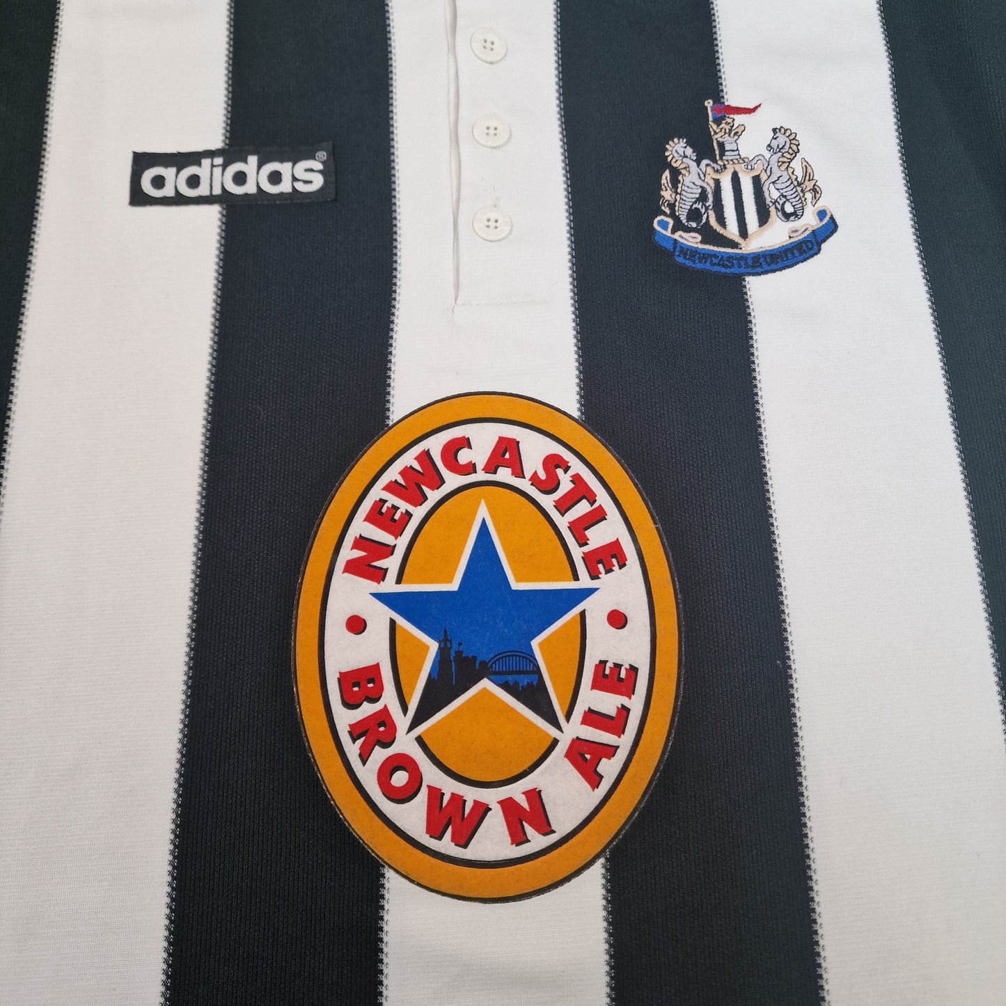 Newcastle United 1995/1997 Home Football Shirt (M)