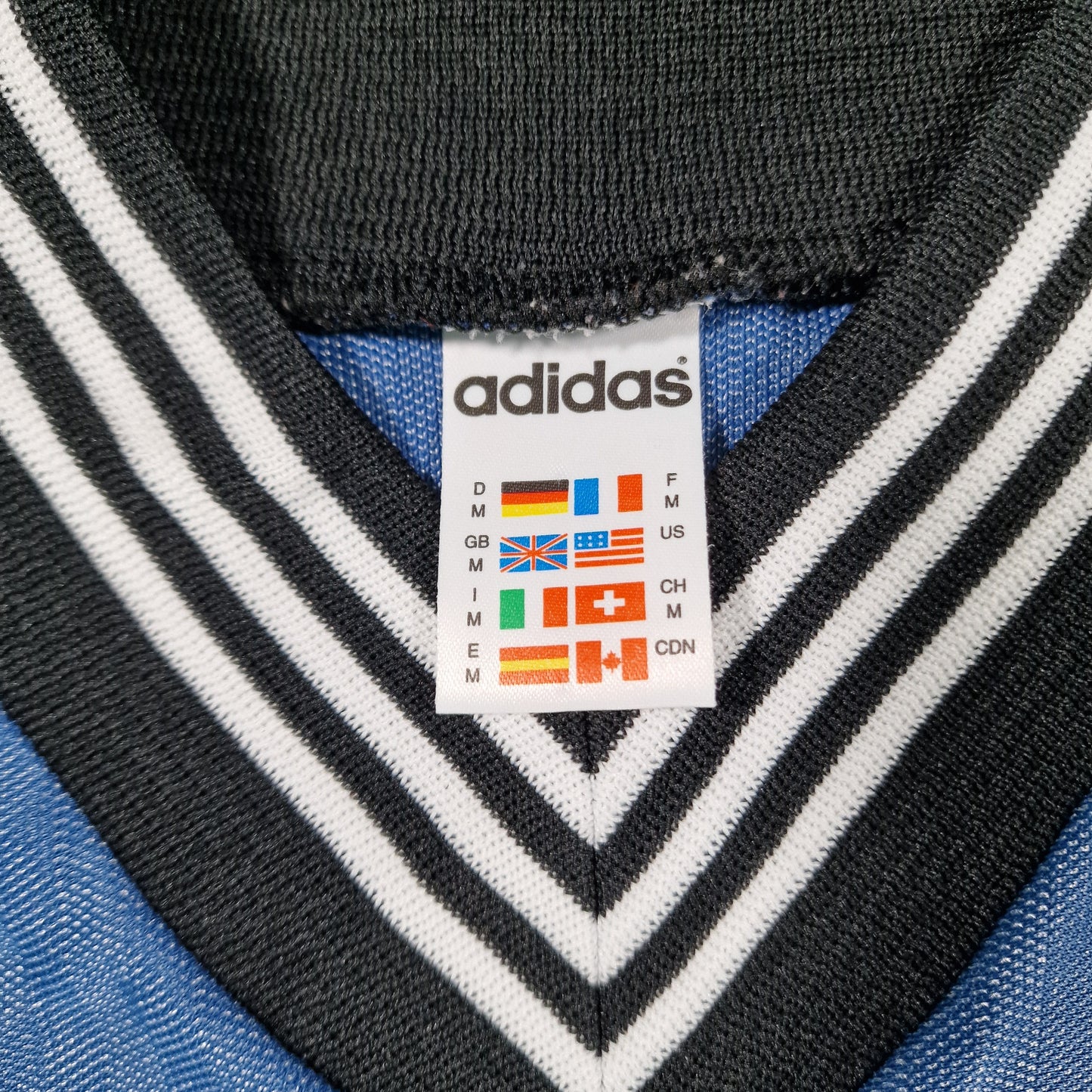 Newcastle United 1996/1997 Away Football Shirt (M)
