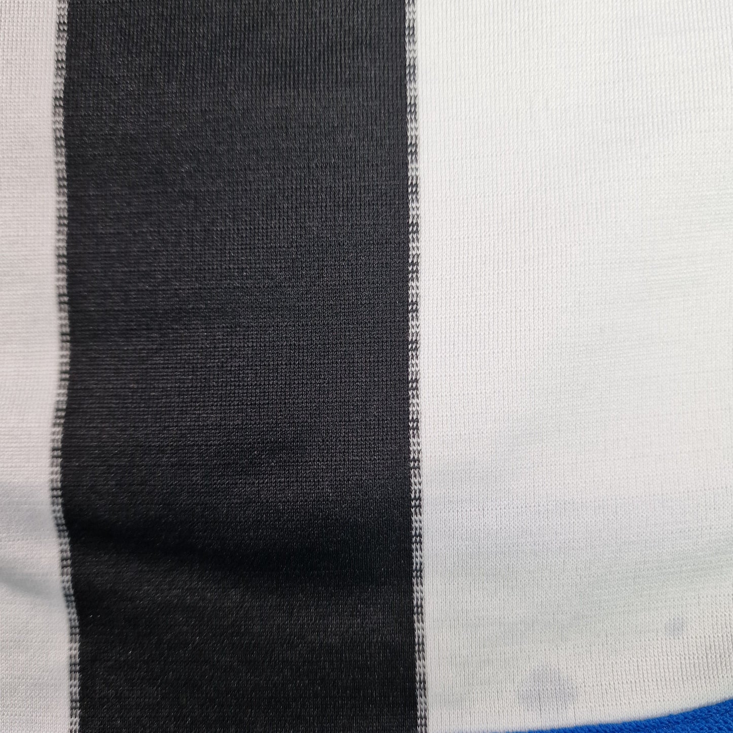 Newcastle United 1999/2000 Home Football Shirt (M) 'NUFC 6'
