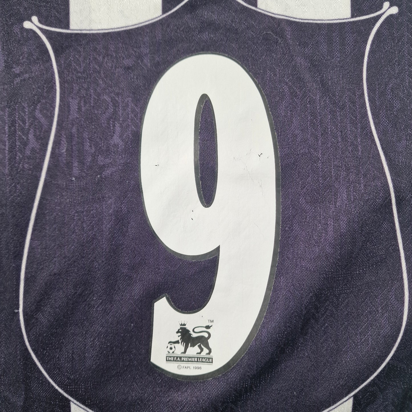 Newcastle United 1997/1999 Home Football Shirt (L Youth) 'Shearer 9'