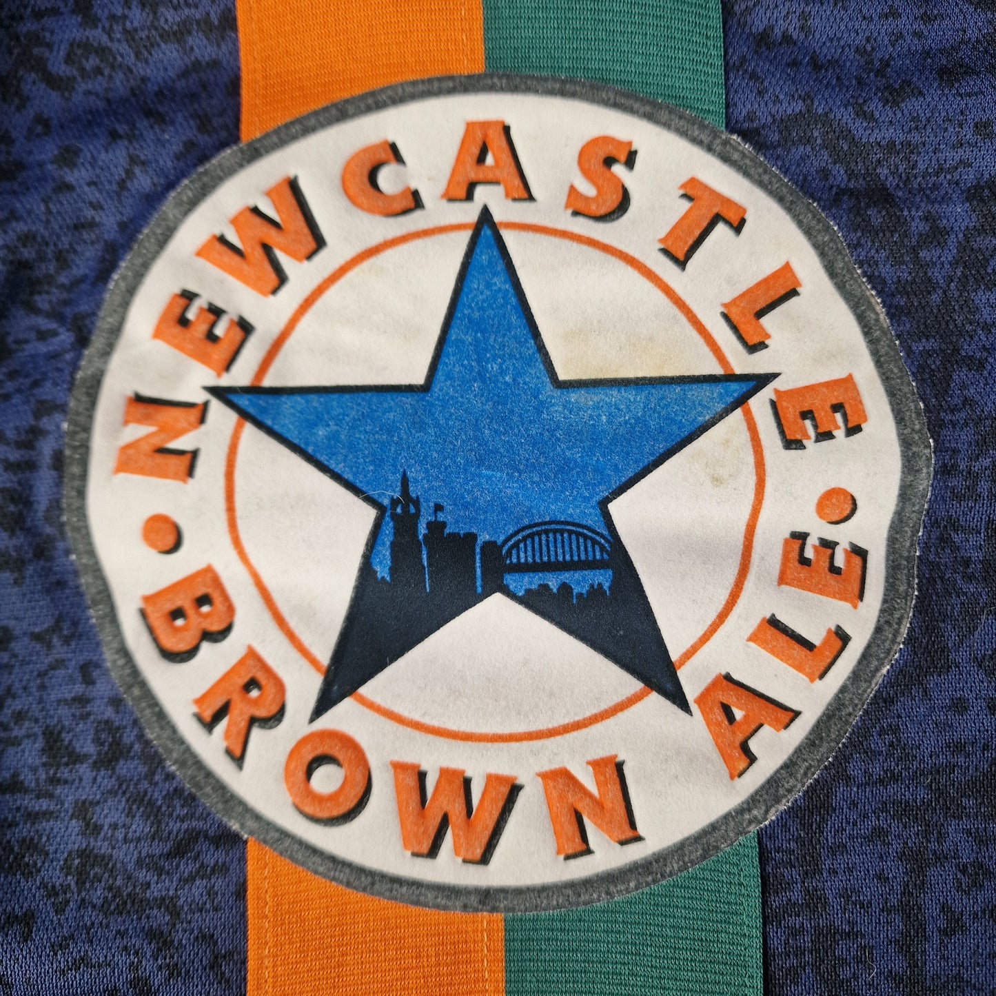 Newcastle United 1997/1998 Away Football Shirt (L Youth)