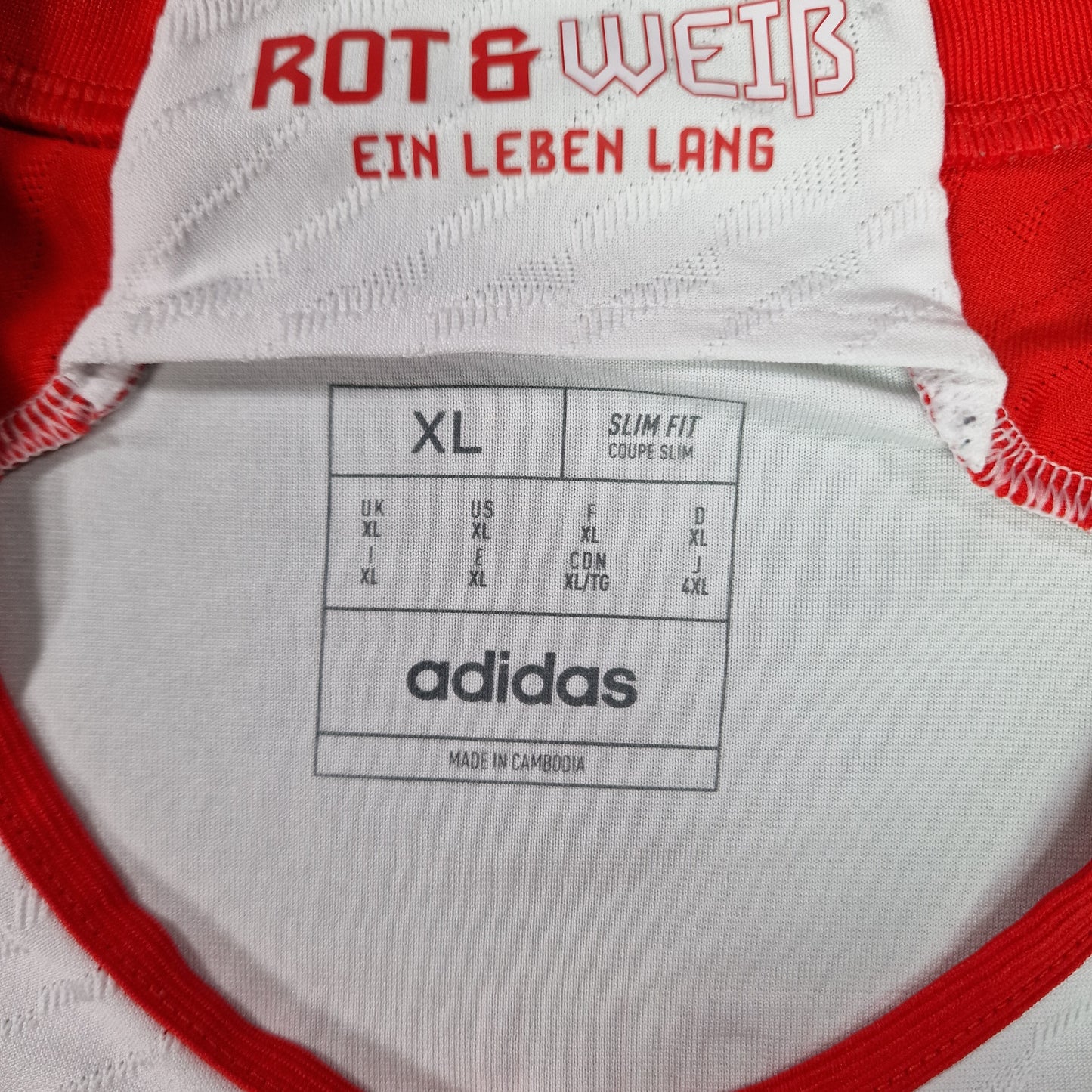 Bayern Munich 2023/2024 Home Football Shirt (XL)