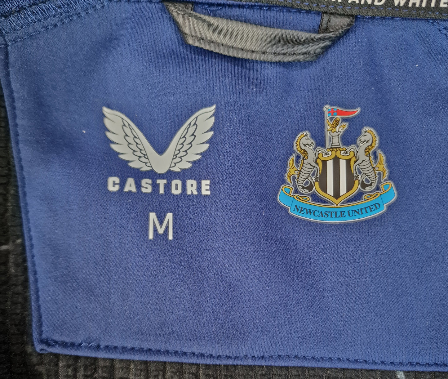 Newcastle United 2021/2022 Castore Padded Gilet (M)