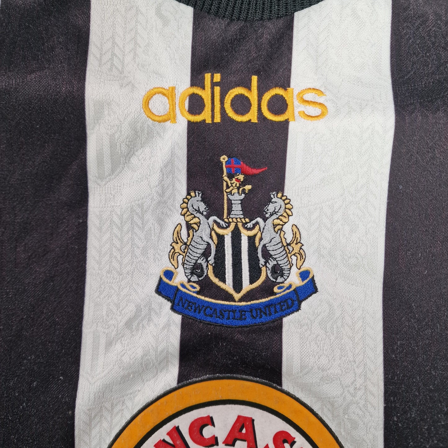 Newcastle United 1997/1999 Home Football Shirt (S) 'Shearer 9'