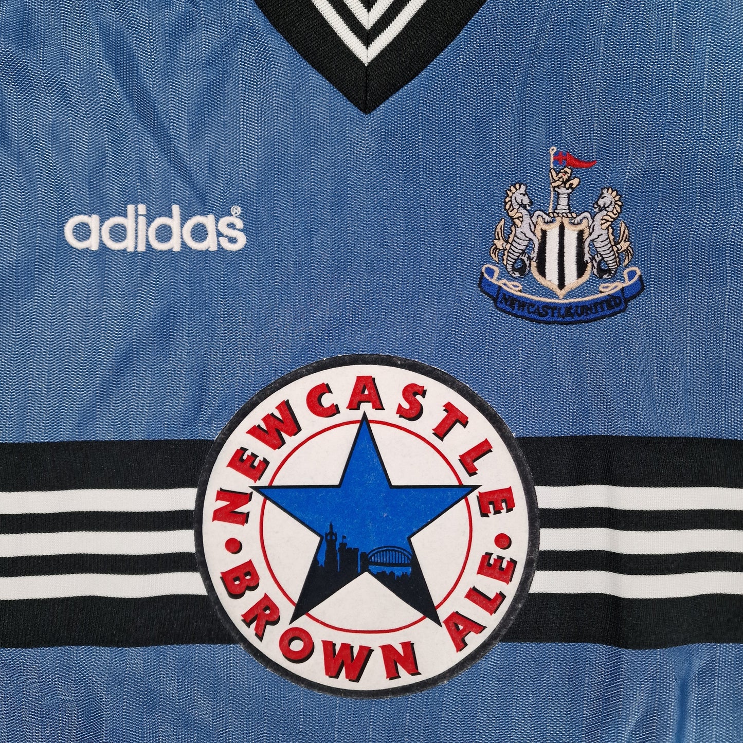 Newcastle United 1996/1997 Away Football Shirt (M)