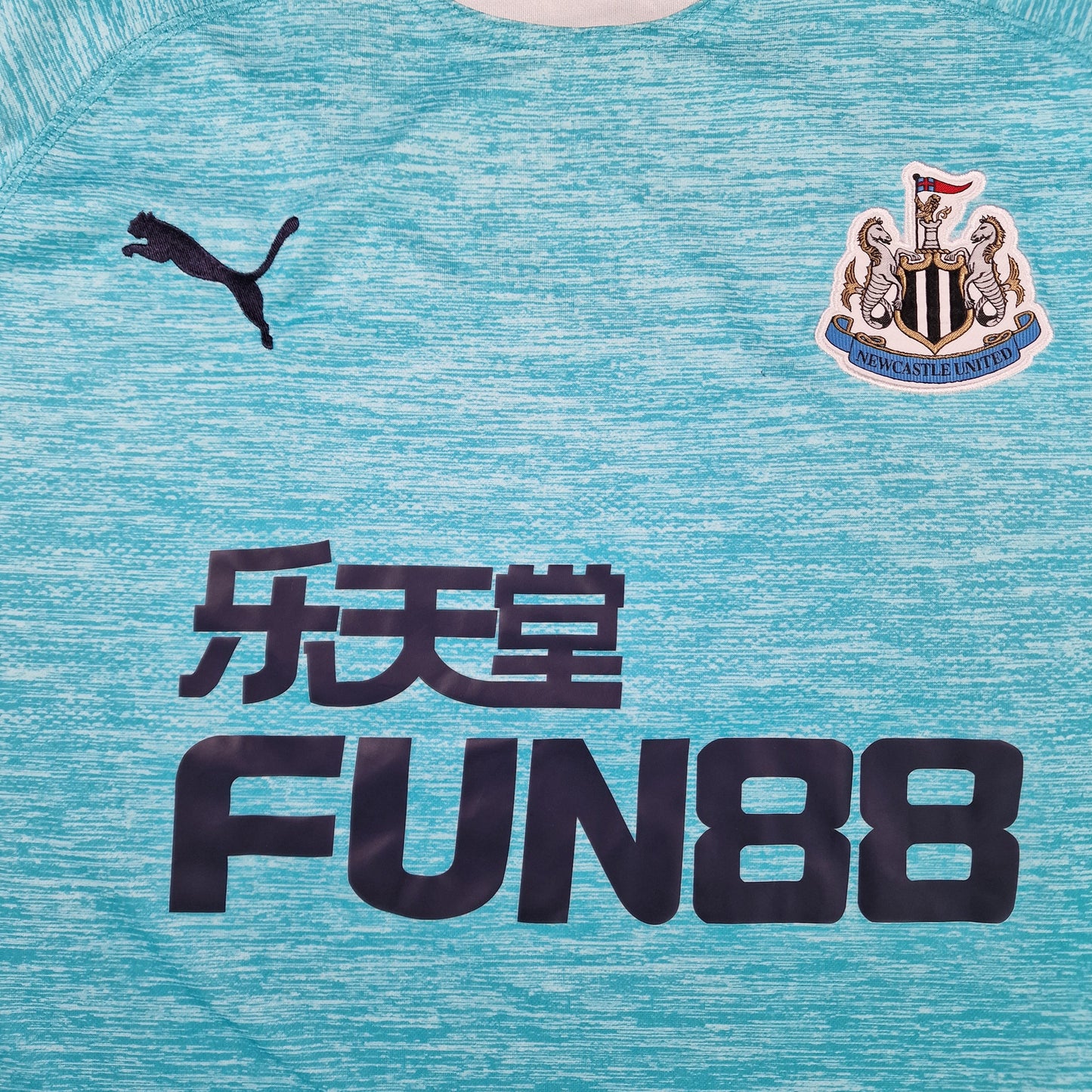 Newcastle United 2018/2019 Third Football Shirt (XL)
