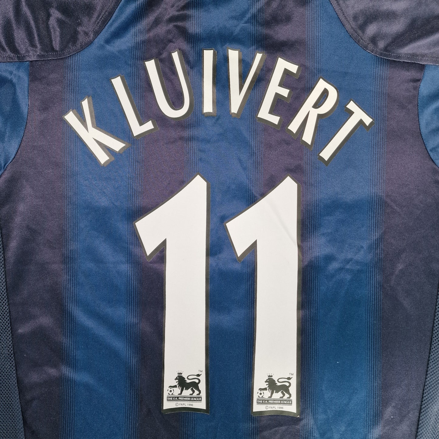 Newcastle United 2004/2005 Away Football Shirt (S) 'Kluivert 11'