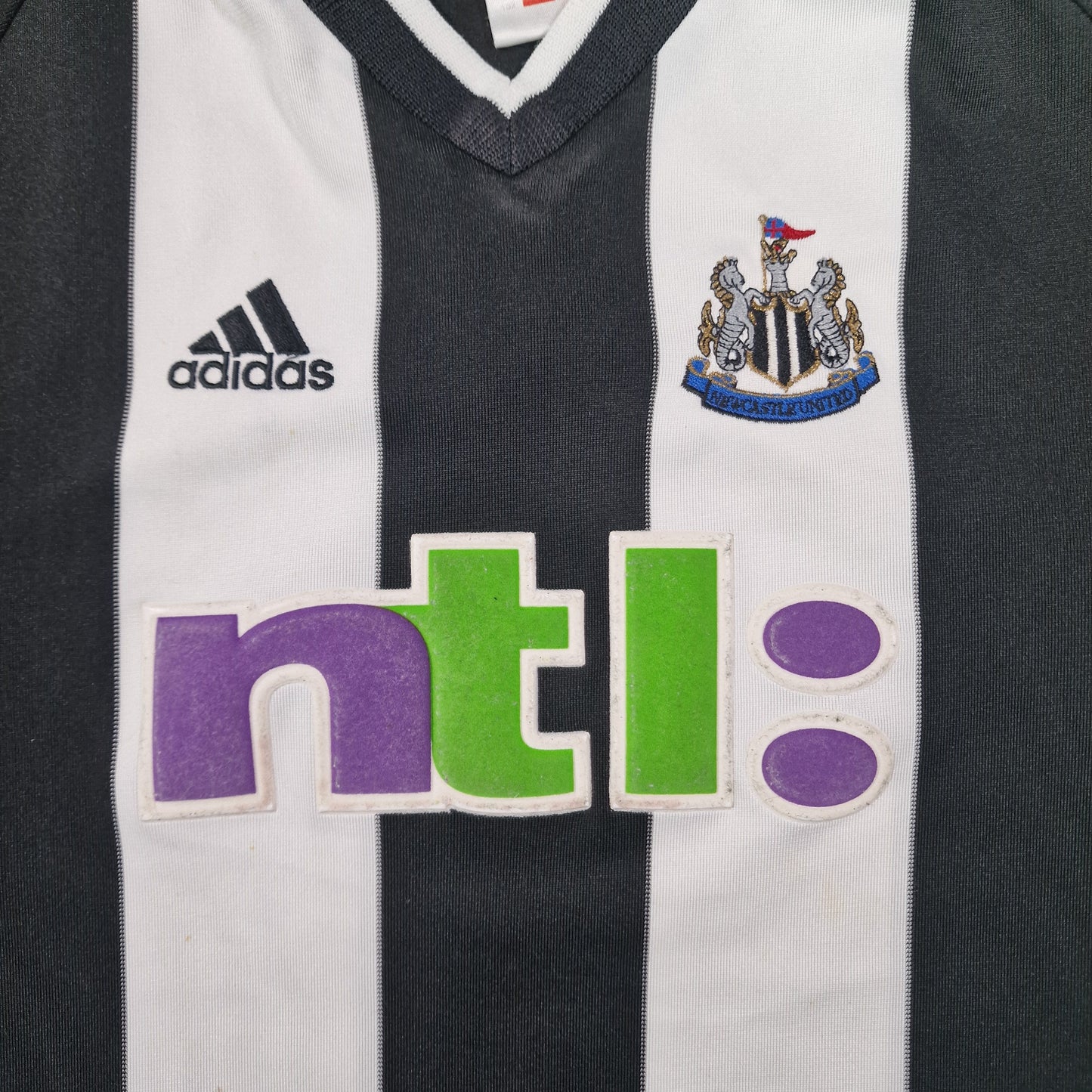 Newcastle United 2001/2003 Home Football Shirt (Youth L) 'Shearer 9'