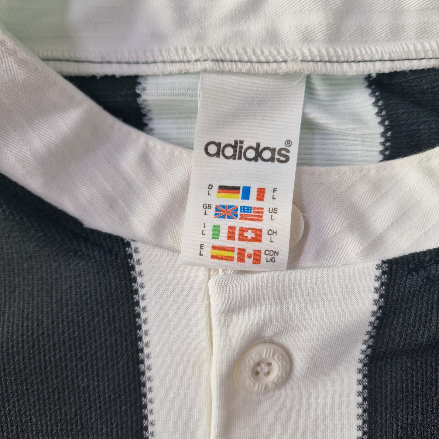 Newcastle United 1995/1997 Home Football Shirt (L)