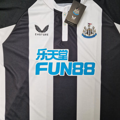 Newcastle United 2021/2022 BNWT Home Football Shirt (4XL)
