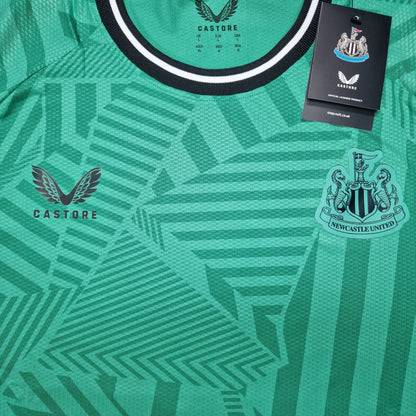 Newcastle United 2023/2024 BNWT Pro Away Football Shirt (M) No sponsor
