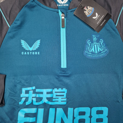 Newcastle United 2022/2023 Women's Quarter Zip Training Top (12)