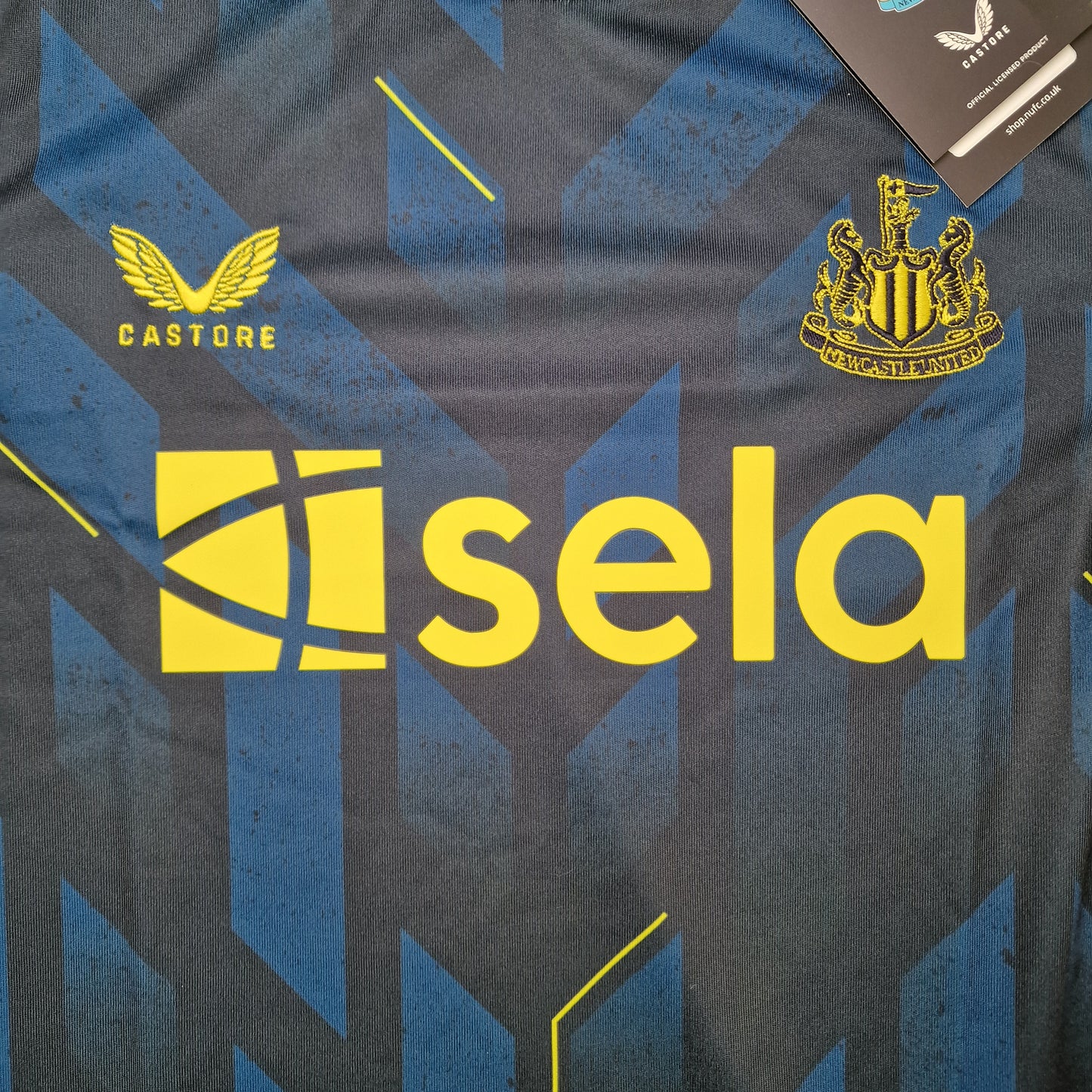 Newcastle United 2023/2024 BNWT Third Football Shirt (S Youth)