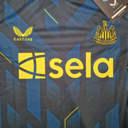 Newcastle United 2023/2024 BNWT Third Football Shirt (S Youth)