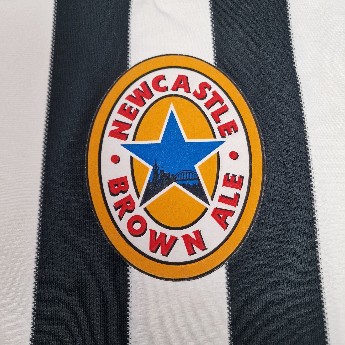 Newcastle United 1995/1997 Home Football Shirt (L)