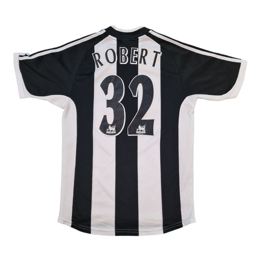 Newcastle United 2001/2002 Home Football Shirt (S) Robert 32