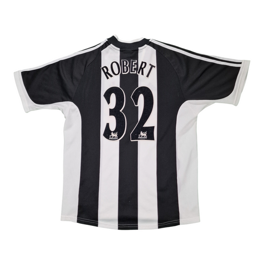 Newcastle United 2001/2002 Home Football Shirt (M) Robert 32