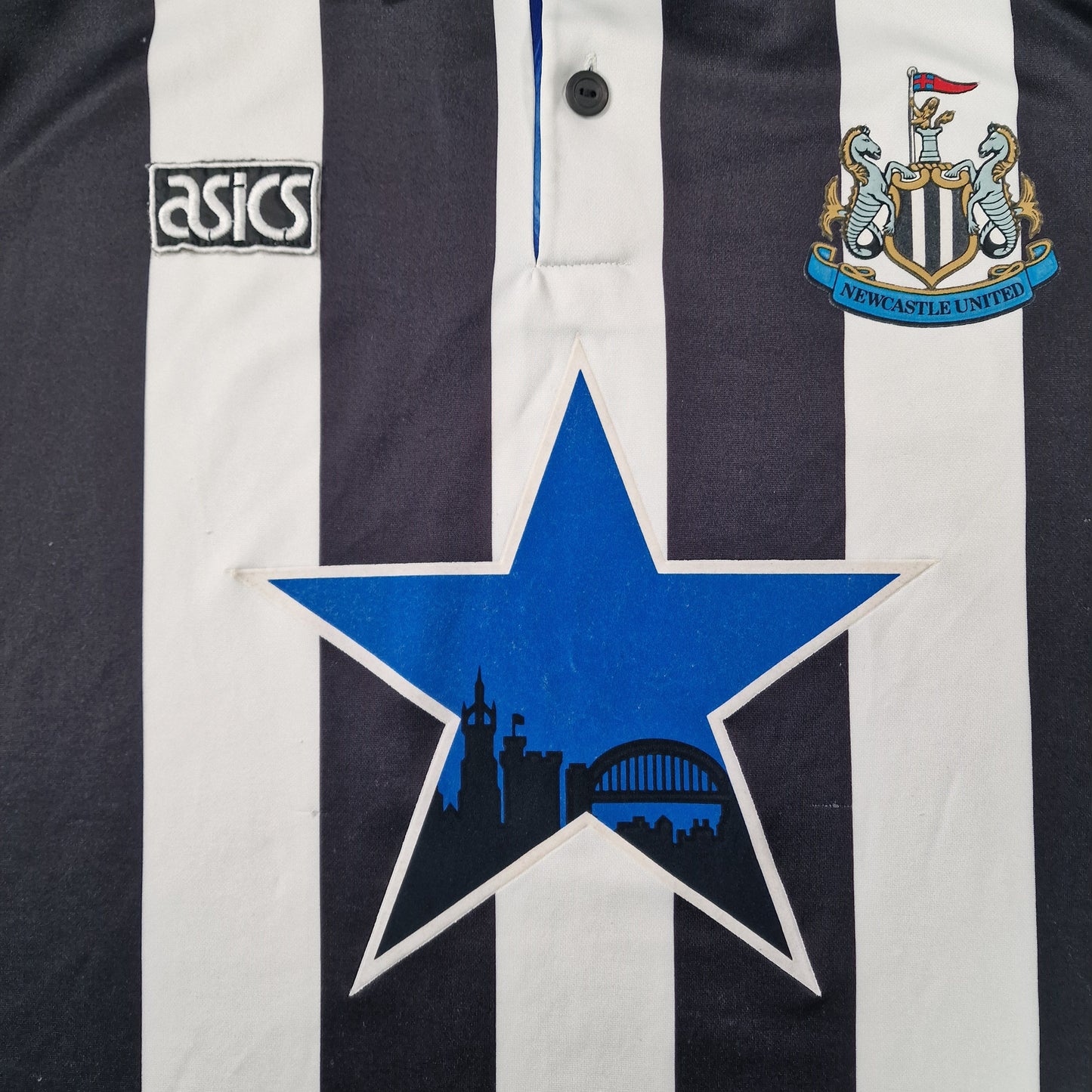Newcastle United 1993/1995 Home Football Shirt (L)