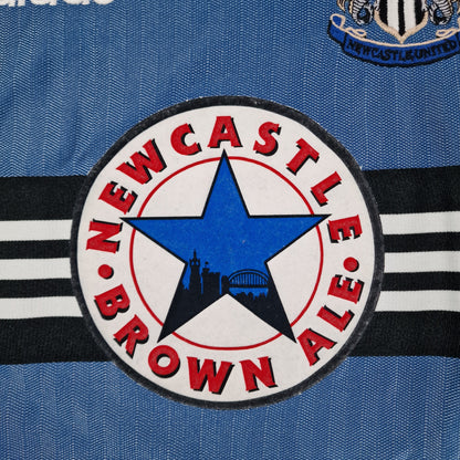 Newcastle United 1996/1997 Away Football Shirt (M)