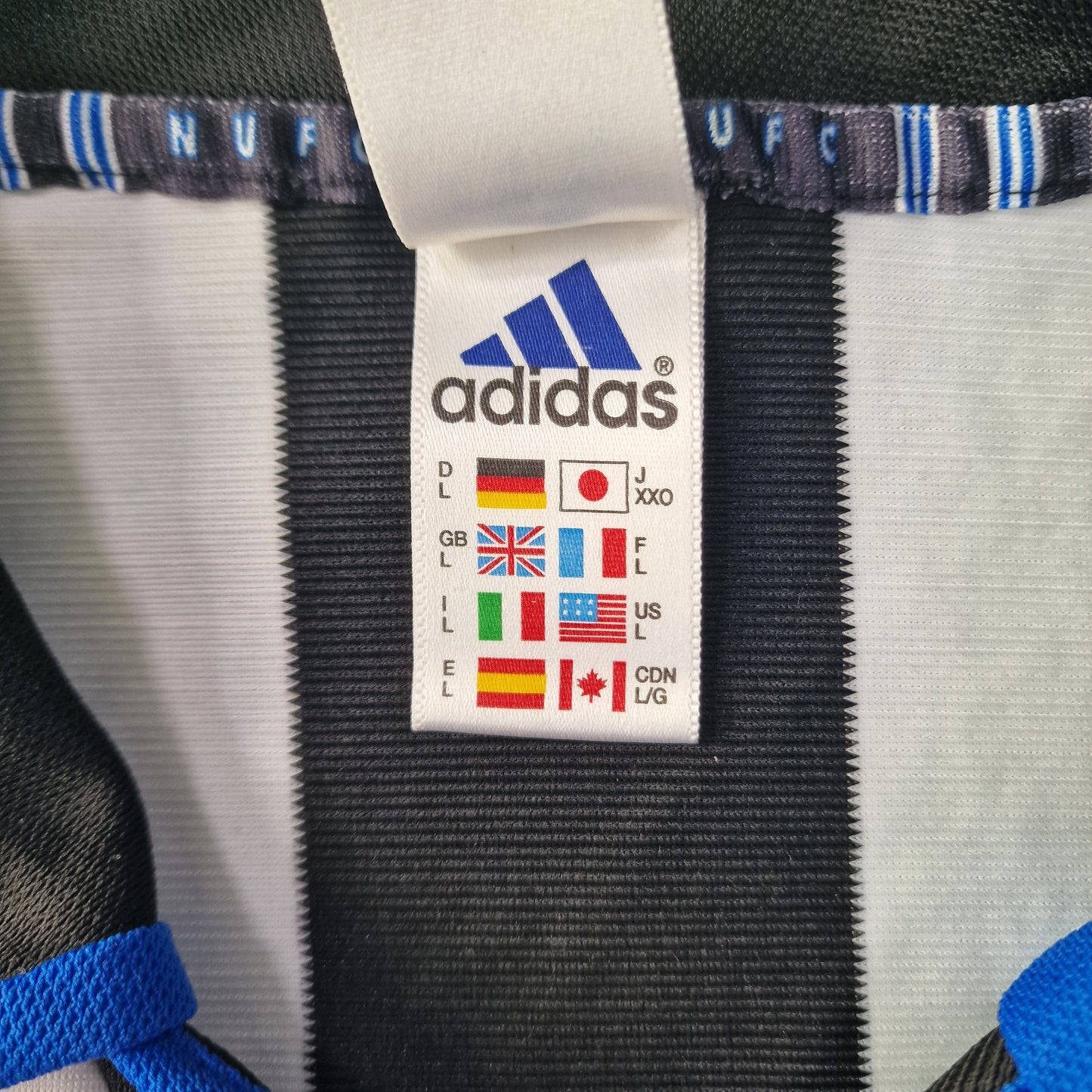 Newcastle United 1999/2000 Home Football Shirt (L)