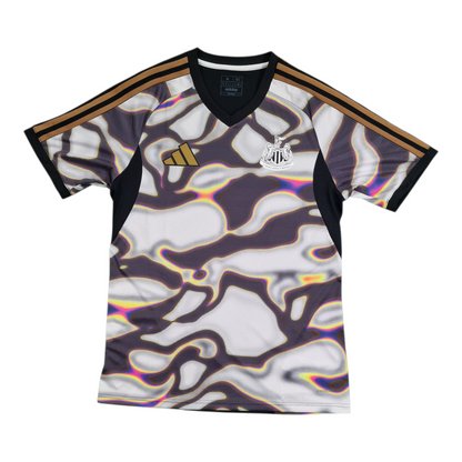 Newcastle United 2024/2025 'Love Unites' Pride 24 Shirt (M)