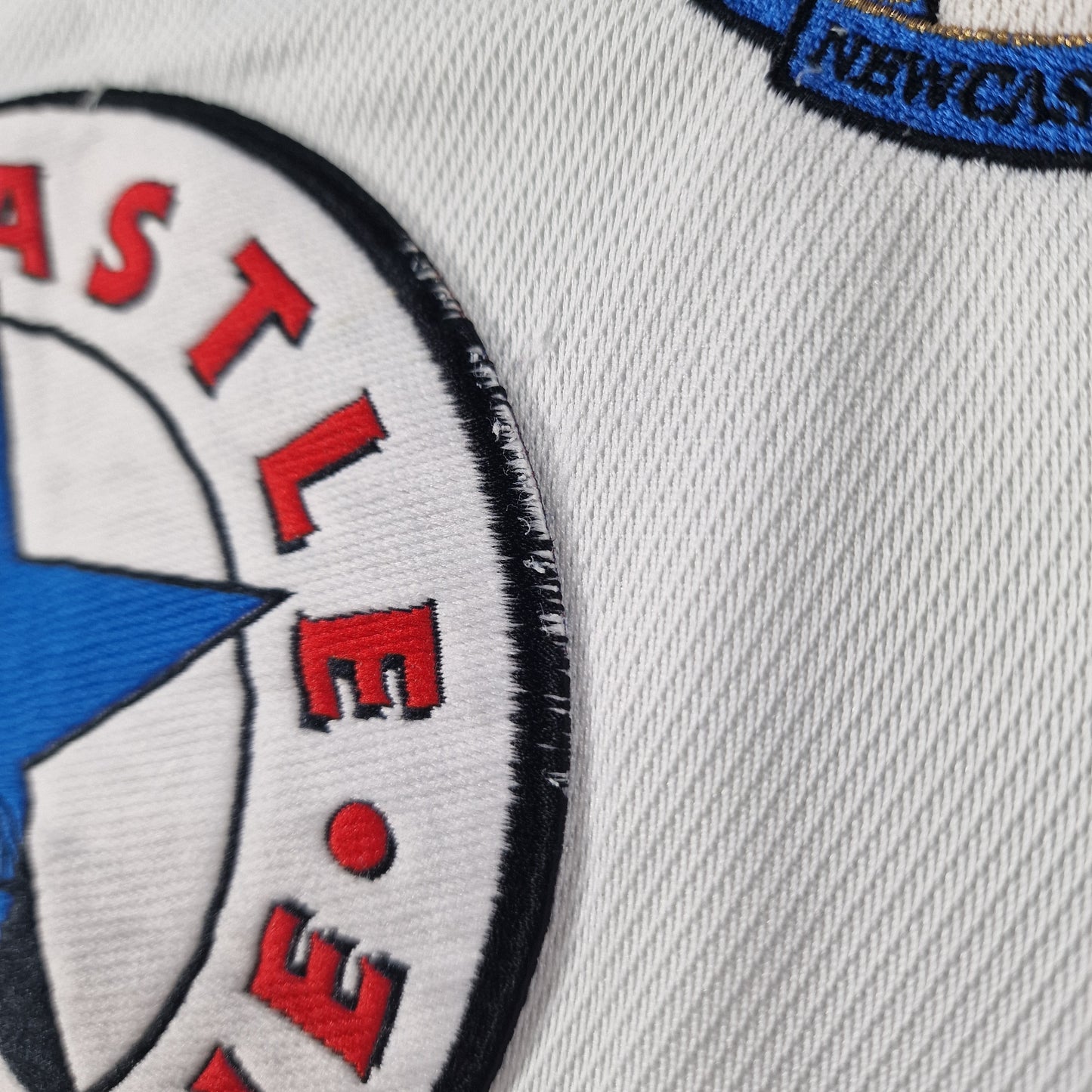 Newcastle United 1999/2000 Away Shirt (XL)