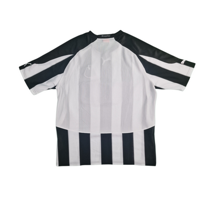 Newcastle United 2010/2011 Home Football Shirt (L)