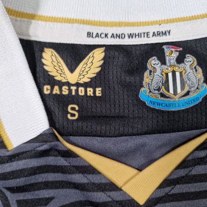 Newcastle United 2021/2022 Away Football Shirt (S)