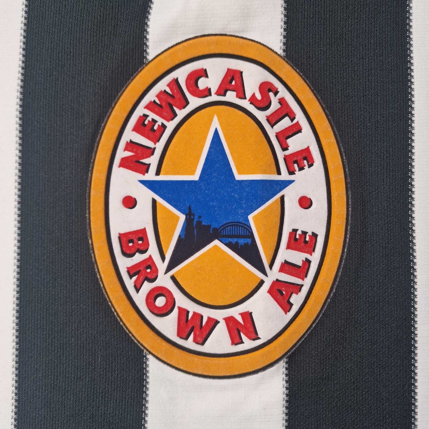 Newcastle United 1995/1997 Home Football Shirt (M)