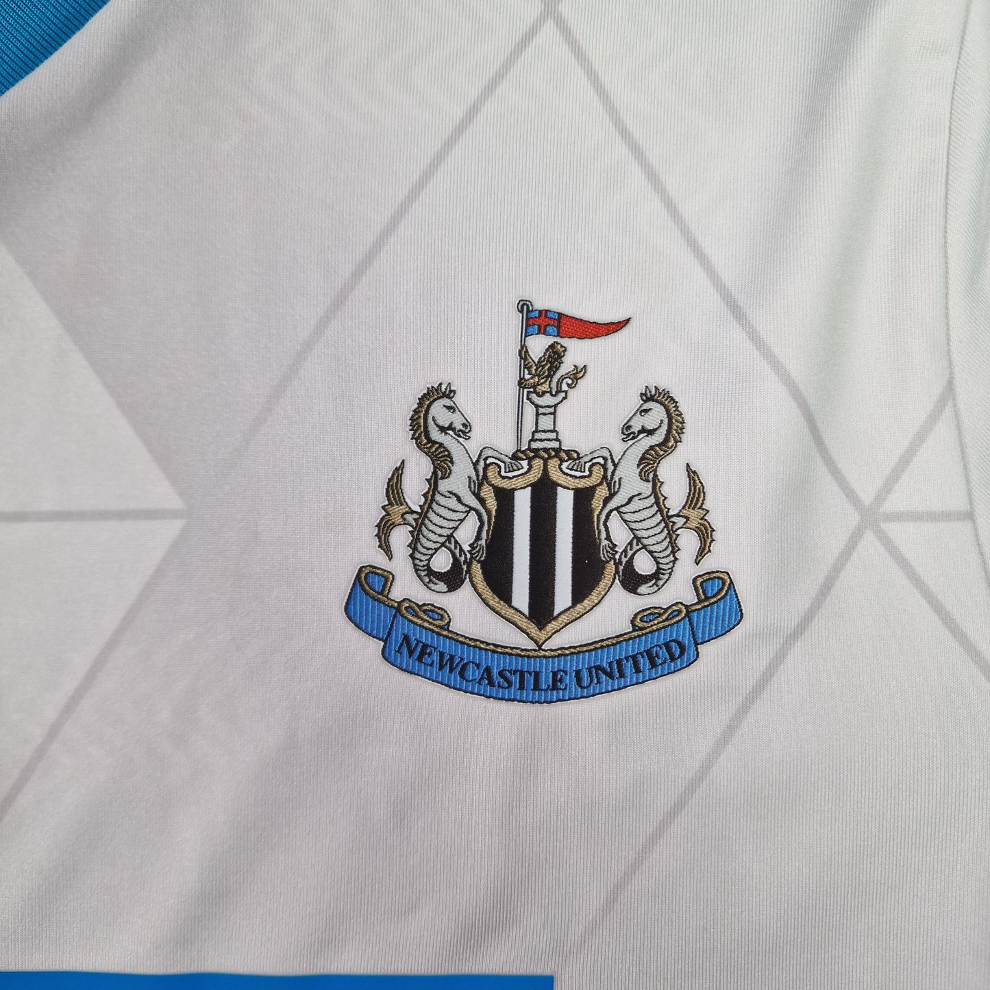 Newcastle United 2015/2016 Pro Away Football Shirt LS (XL)