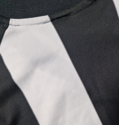 Newcastle United 2001/2003 Home Football Shirt (L)